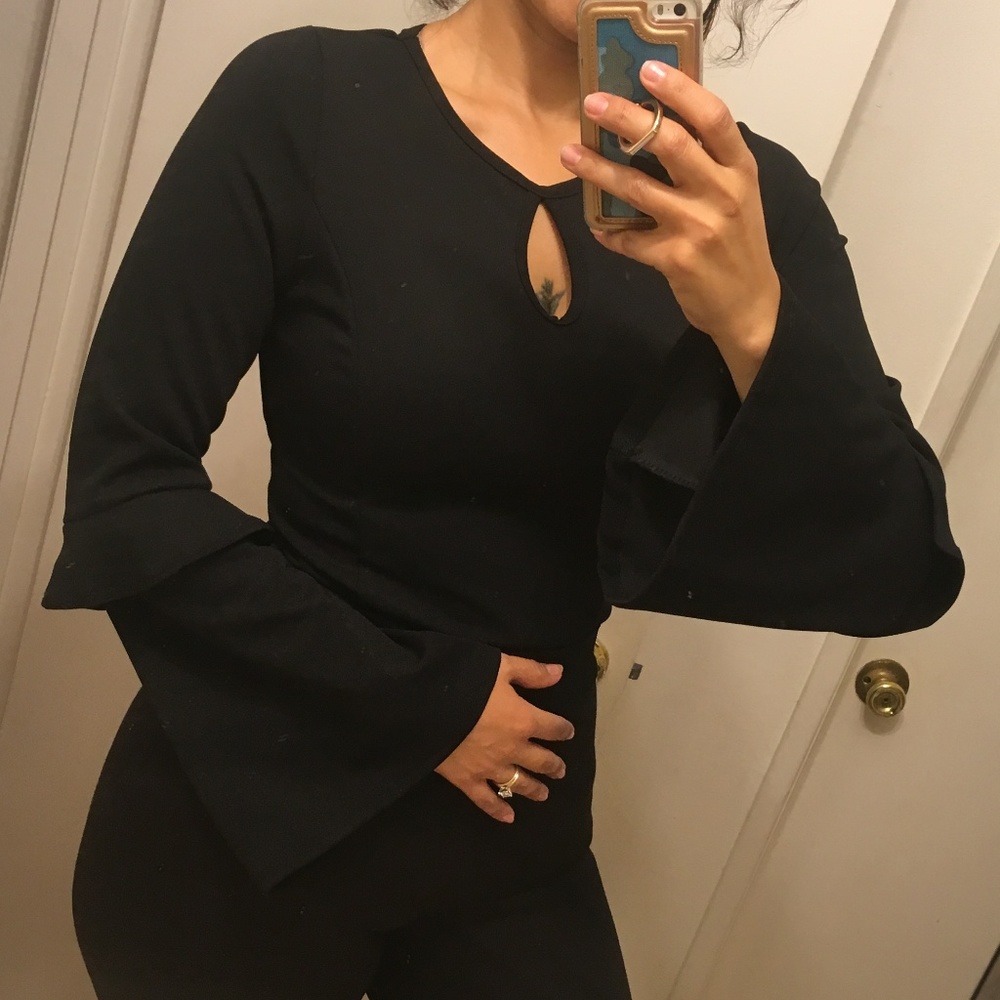 4/$20 Bell Sleeve Black Top